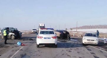 В лобовом ДТП возле Верхнеуральска погибли 4 человека